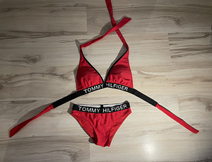 Bikini Tommy (1 foto / 1)