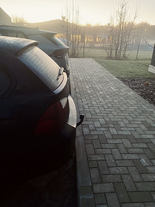 BMW 320i автомат 2007 (6 фото из 8)