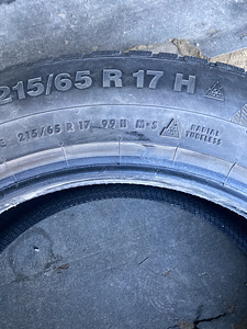 215/65/17 Continental (3 фото из 5)