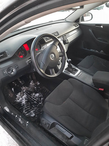 VW Passat (3 фото из 4)