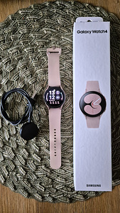 Samsung Galaxy Watch 4 LTE Pink Gold 40mm (1 foto / 5)
