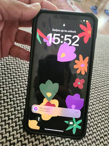iPhone 11 Pro Max 256 GB ja Apple Watch 6 44mm (2 foto / 5)