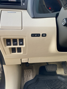 Lexus RX450h 2010 (9 фото из 15)