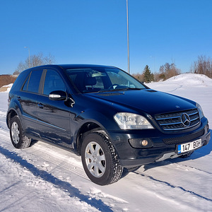 Mercedes-Benz ML350 200kw (2 foto / 9)
