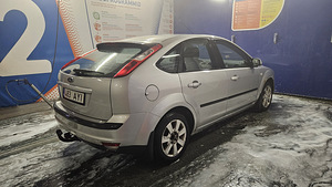 Ford focus 1.6 74kw (3 foto / 7)