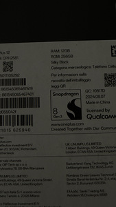ONEPLUS 12 SILKY BLACK 256Gb Ram 12Gb (4 foto / 4)