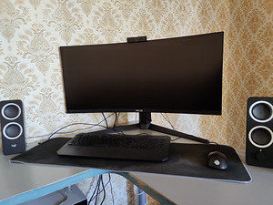 Komplekt: mänguarvuti, monitor +hiir ja klaviatuur (5 foto / 5)