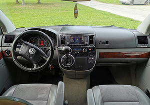 Volkswagen Multivan 2.5 96kW (5 foto / 9)