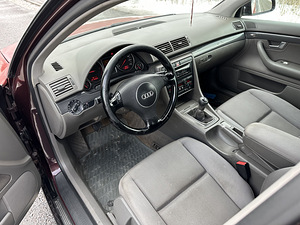 Audi A4 1.9D 74kw manual (6 фото из 8)