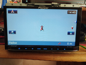 Pioneer Avic-f10BT (2 foto / 10)