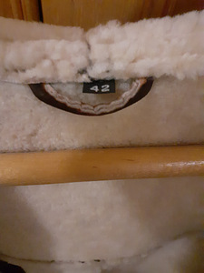 Ehtsast nahast lambanahast mantel ja lambanahk (2 foto / 4)