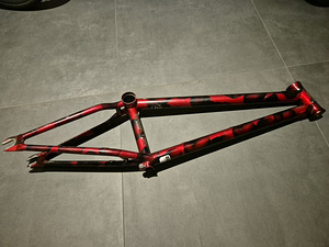 BMX raam: Wethepeople Versus 20.65" TT + Tagapidurid (2 foto / 2)