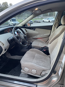 Nissan Primera 1.8 85kW (5 foto / 8)