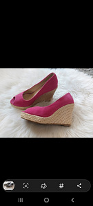 Женская одежда (3 фото из 4)