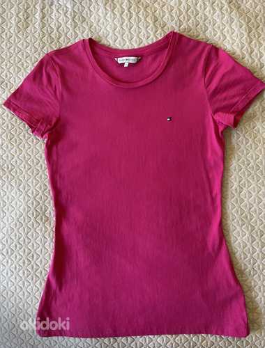 Женская футболка Tommy Hilfiger (фото #1)