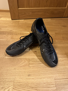 Nike putsad/jalgpalli jalanõud s.45 (5 foto / 6)