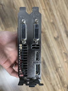 MSI GeForce GTX 770 (3 foto / 3)