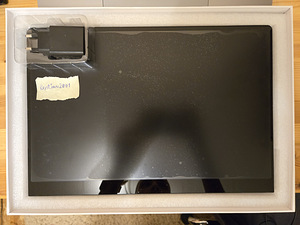 16" kaasaskantav OLED monitor 2880x1800 120Hz (1 foto / 2)