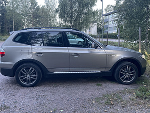BMW X3 3.0 sd 210kw (3 foto / 12)