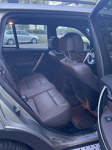 BMW X3 3.0 sd 210kw (12 foto / 12)