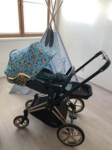 Cybex Moschino (3 фото из 6)