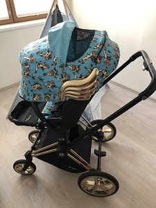 Cybex Moschino (5 фото из 6)