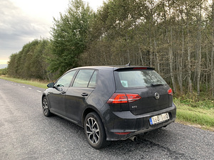Volkswagen Golf 1.6 77kW 2013 (2 foto / 9)