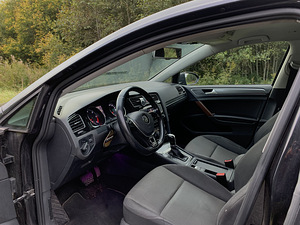 Volkswagen Golf 1.6 77kW 2013 (7 foto / 9)