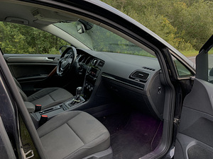 Volkswagen Golf 1.6 77kW 2013 (8 foto / 9)