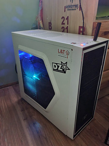 Игровой компьютер (2 фото из 8)