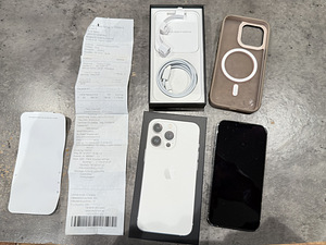 iPhone 13 pro 128gb silver A2638 (1 foto / 7)