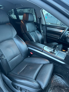 BMW 740d 3.0 225kW (11 foto / 15)