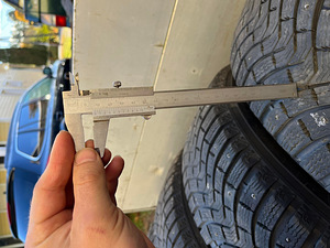 Michelin X-Ice North 225/60 R17 (5 foto / 5)