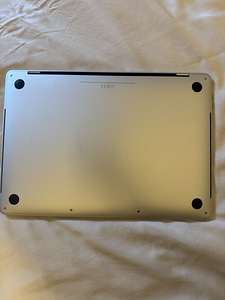 MacBook Pro 13" 2018 4 thunderbolt (3 foto / 5)