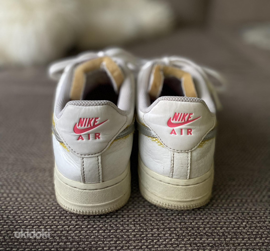 Женские белые кроссовки Nike AIR FORCE 1 '07, размер 38 (фото #5)