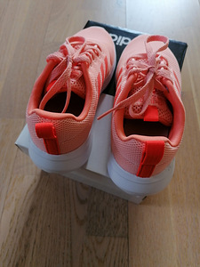 Uued Adidas tossud (2 foto / 4)