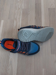 Tossud Skechers (4 foto / 4)