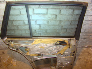 Mercedes W124T, parem esim. uks lisadega,hõbe,korralik (8 foto / 10)