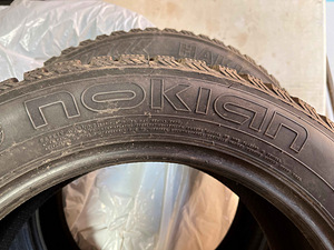 Talverehvid R16 205/55 Nokian (5 foto / 5)