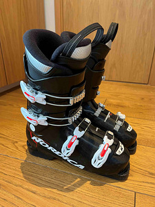 Laste mäesuusasaapad NORDICA 255cm (Nr 38) (2 foto / 5)