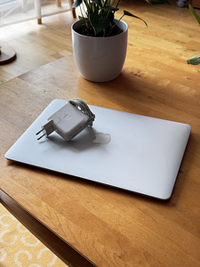Sülearvuti Apple MacBook Air, 13" 2017. a. (2 foto / 2)