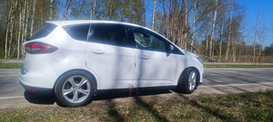 Auto Ford C Max. 1.5. 2016 (4 foto / 6)