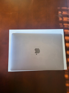 MacBook Pro 13 - 2020 - Intel Core i5 8GB 256GB + Touch Bar (2 foto / 3)