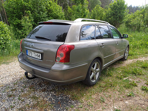 Toyota avensis 2,2td. 130kw. 2007a. (3 foto / 5)