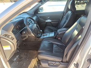 VOLVO XC90 120kw 2003a. 4x4 (6 foto / 10)