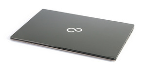 Fujitsu LifeBook U904 (3 foto / 3)
