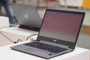 Fujitsu LifeBook U745 i7 Full HD (2 foto / 2)