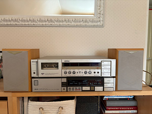 Продается ресивер Akai AA-R224 с колонками Jamo