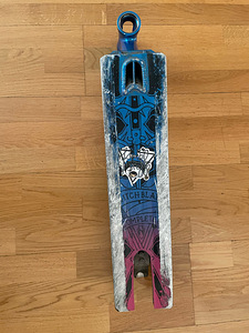 Trick scooter parts (1 foto / 2)