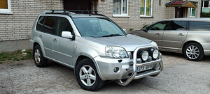 Nissan xtrail (1 фото из 9)